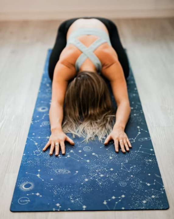 The Yoga Mat Guide: Selecting the Perfect Mat for Your Practice